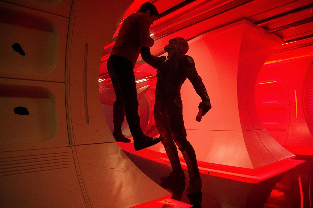 Star Trek: Más allá : Foto Chris Pine, Idris Elba