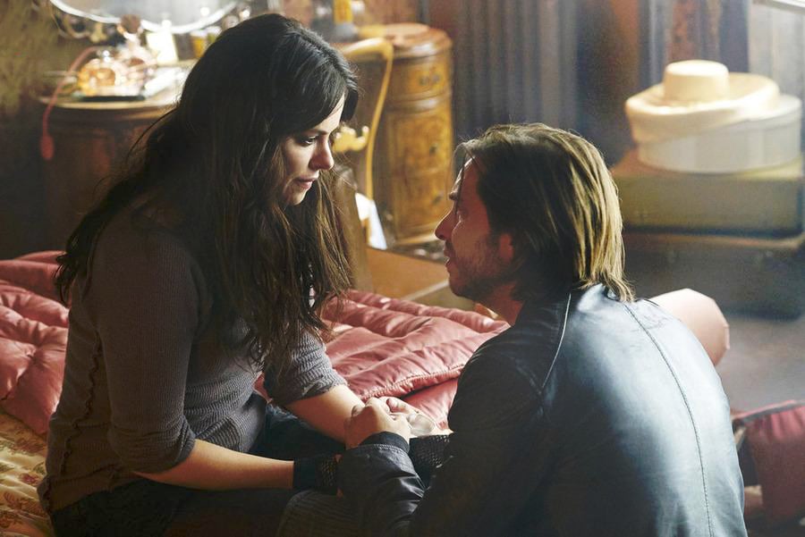 Foto Aaron Stanford, Emily Hampshire