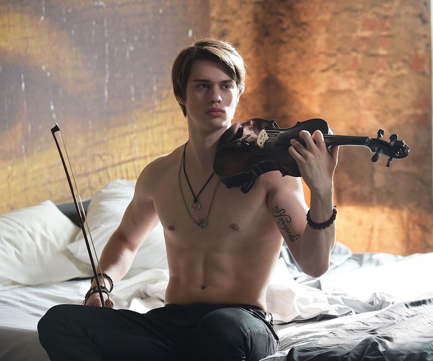 Foto De Nicholas Galitzine High Strung Foto Nicholas Galitzine Foto De Nicholas Galitzine High Strung Foto Nicholas Galitzine