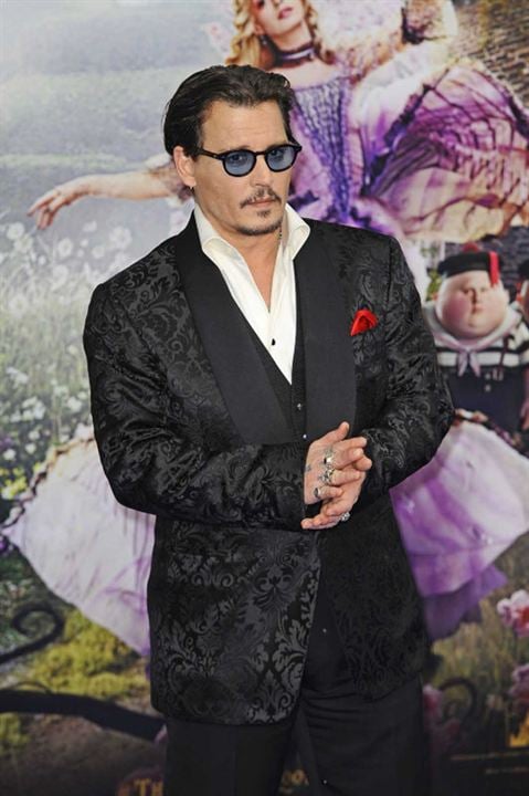 Alicia a través del espejo : Couverture magazine Johnny Depp