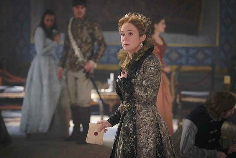 Reign : Foto Megan Follows