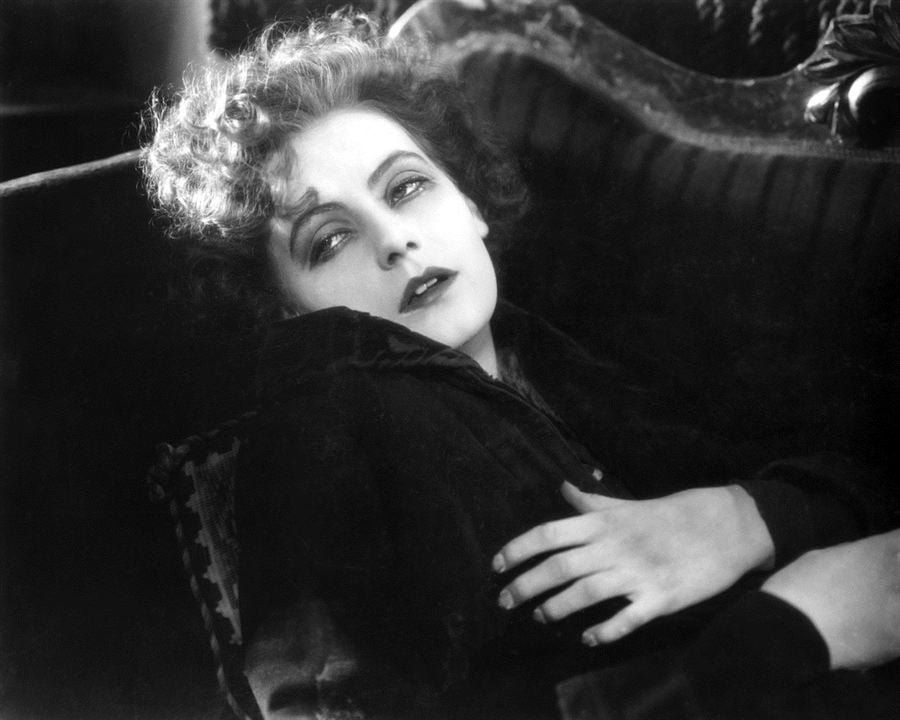 Bajo la máscara del placer : Foto Greta Garbo