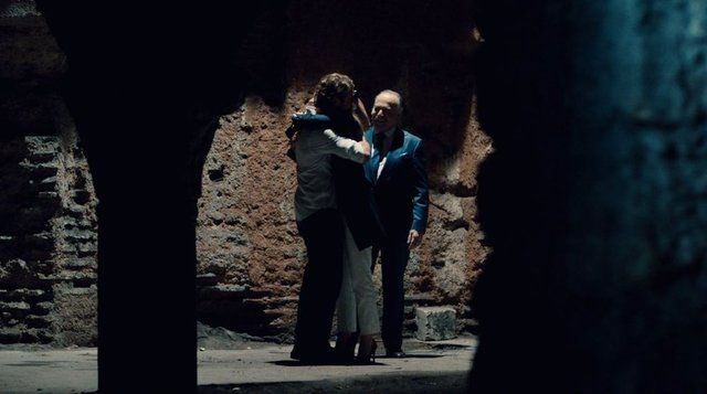 İçerde : Foto