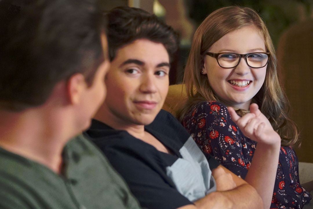 The Real O'Neals : Foto Noah Galvin, Bebe Wood