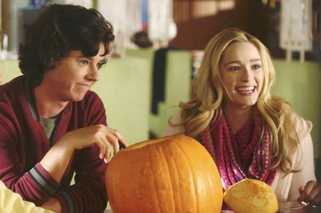 The Middle : Foto Charlie McDermott, Greer Grammer