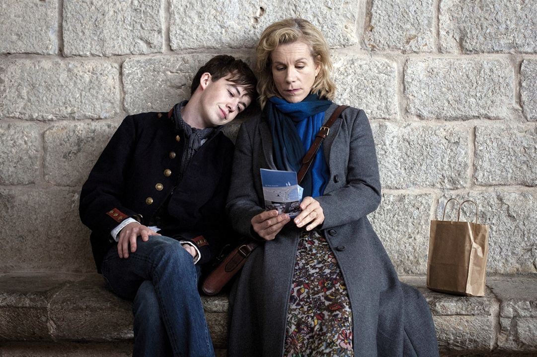 Foto Niamh Cusack, Alex Lawther