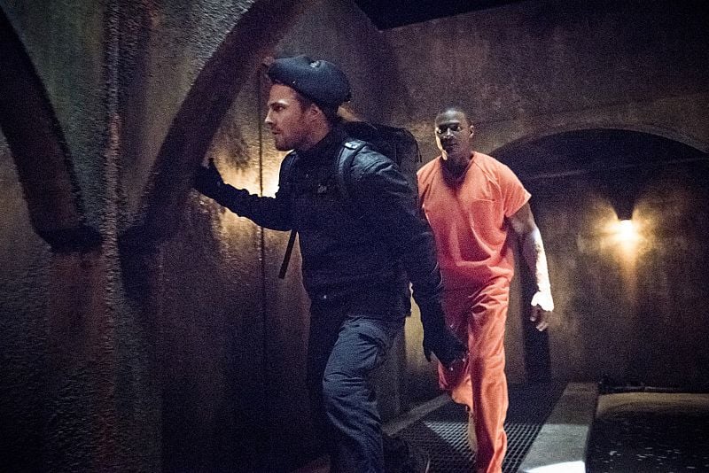 Arrow : Foto Stephen Amell, David Ramsey