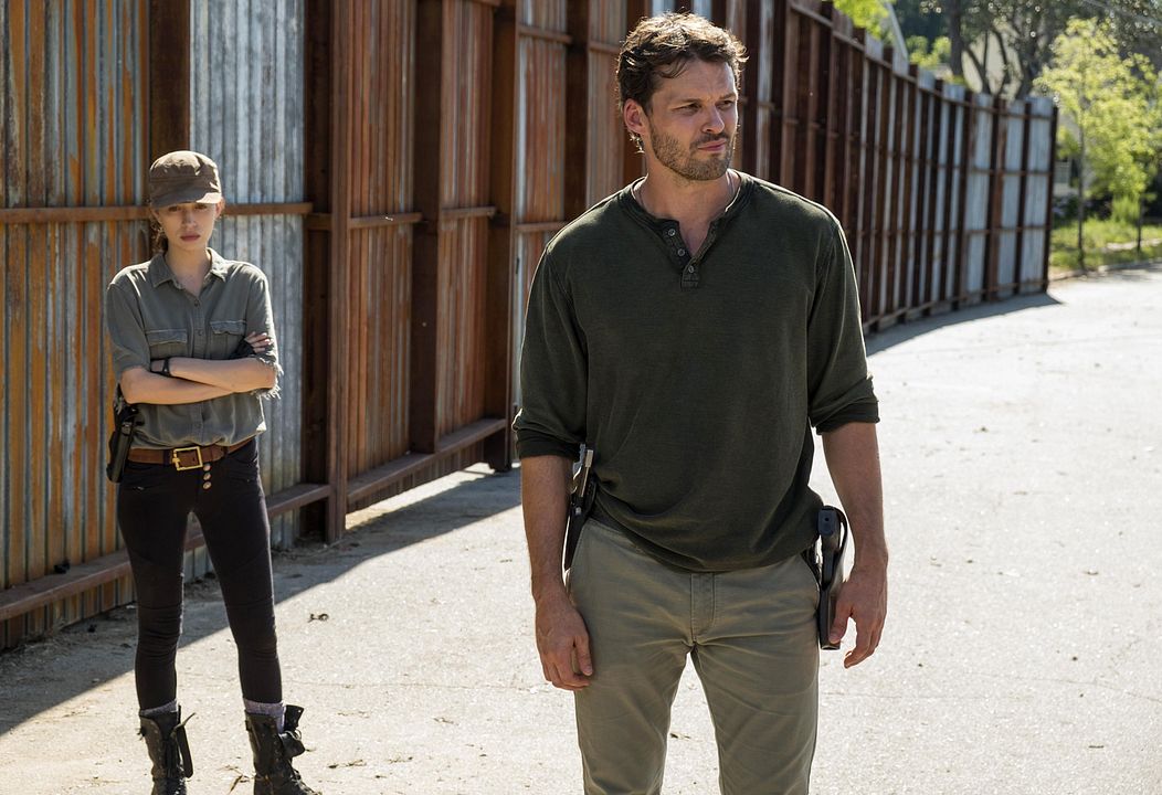 The Walking Dead : Foto Christian Serratos, Austin Nichols