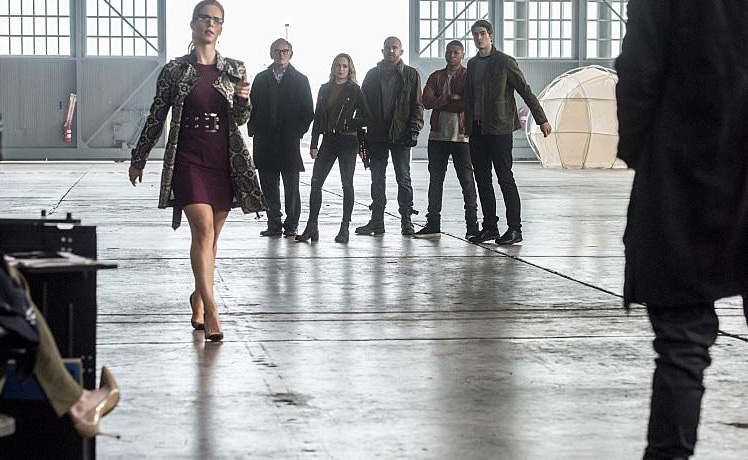 The Flash : Foto Emily Bett Rickards, Dominic Purcell, Victor Garber, Brandon Routh, Franz Drameh, Caity Lotz