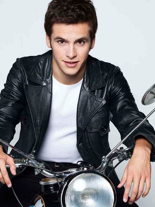 Cartel Ricardo Gómez