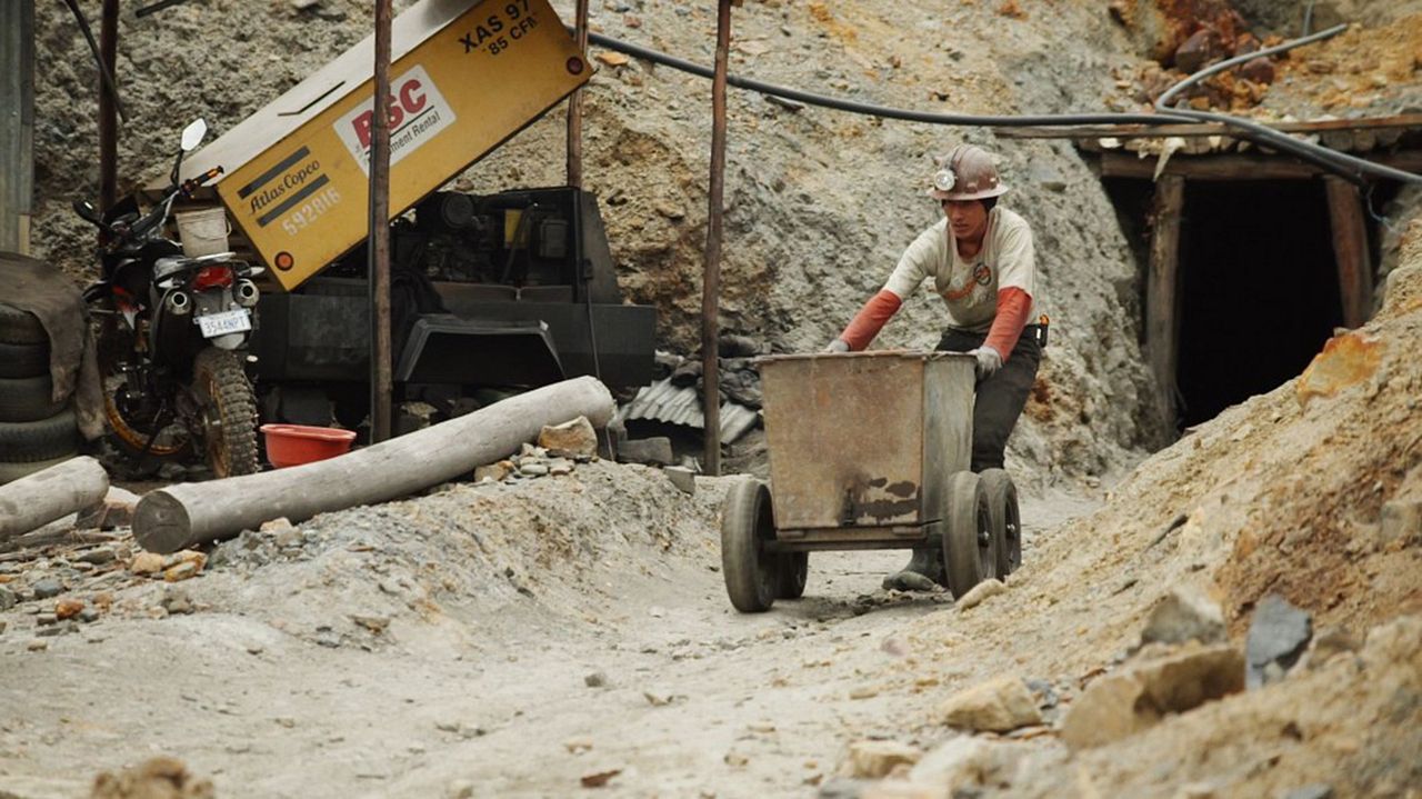 Samuel in the Clouds : Foto