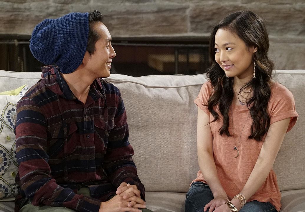 Dr. Ken : Foto Justin Chon, Krista Marie Yu