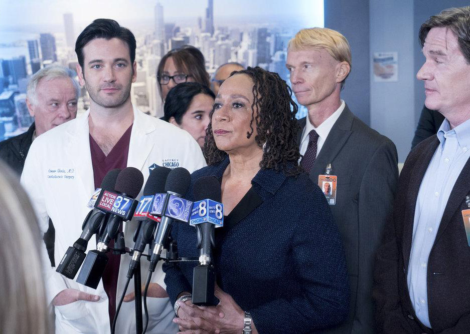 Chicago Med : Foto Colin Donnell, S. Epatha Merkerson
