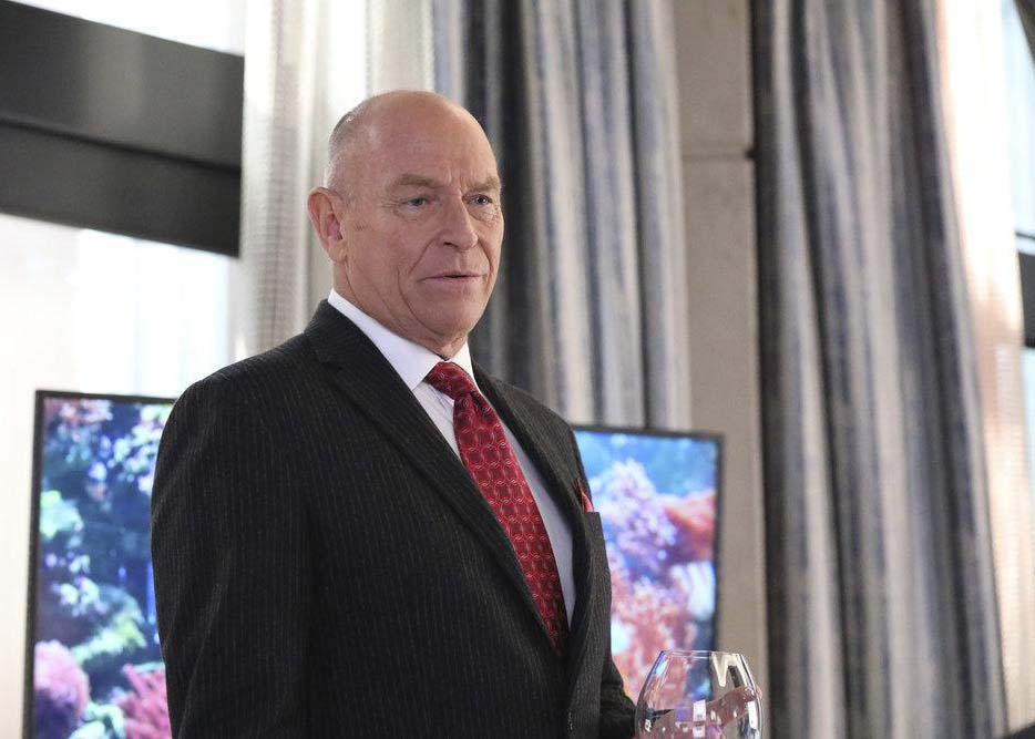 Powerless : Foto Corbin Bernsen