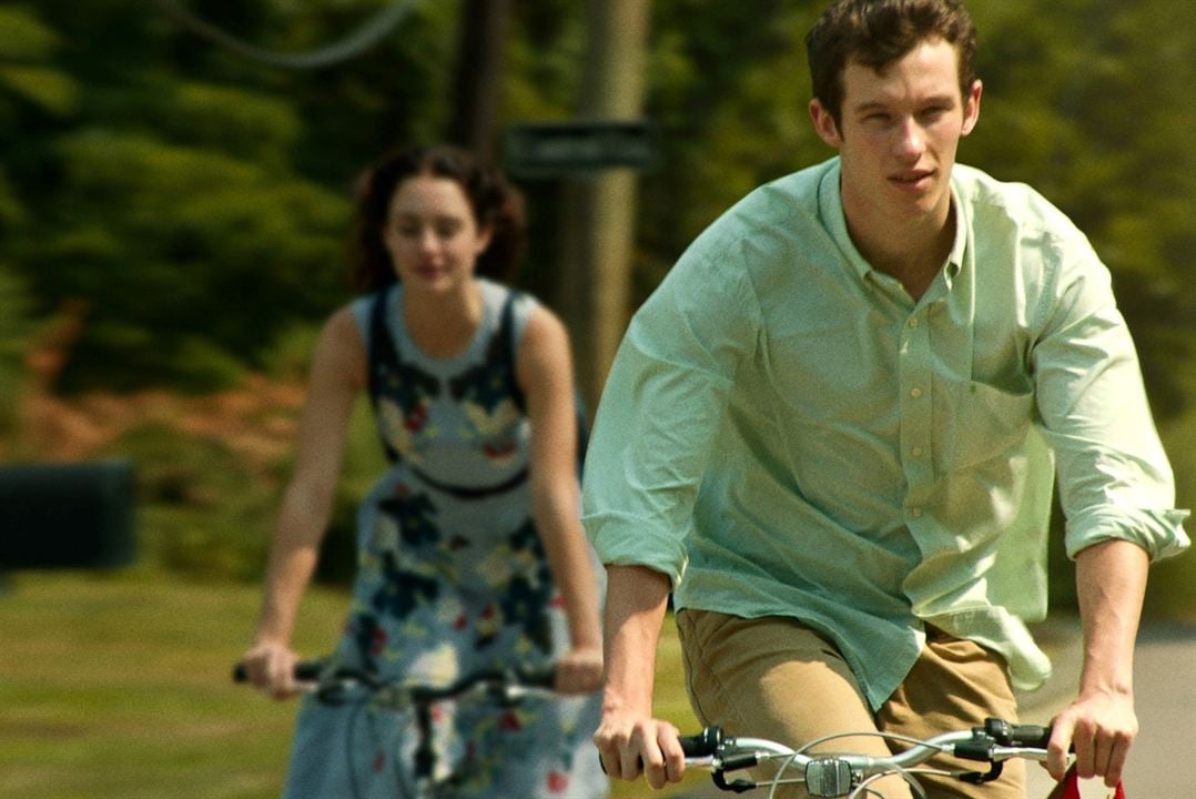 Tramps : Foto Callum Turner, Grace Van Patten