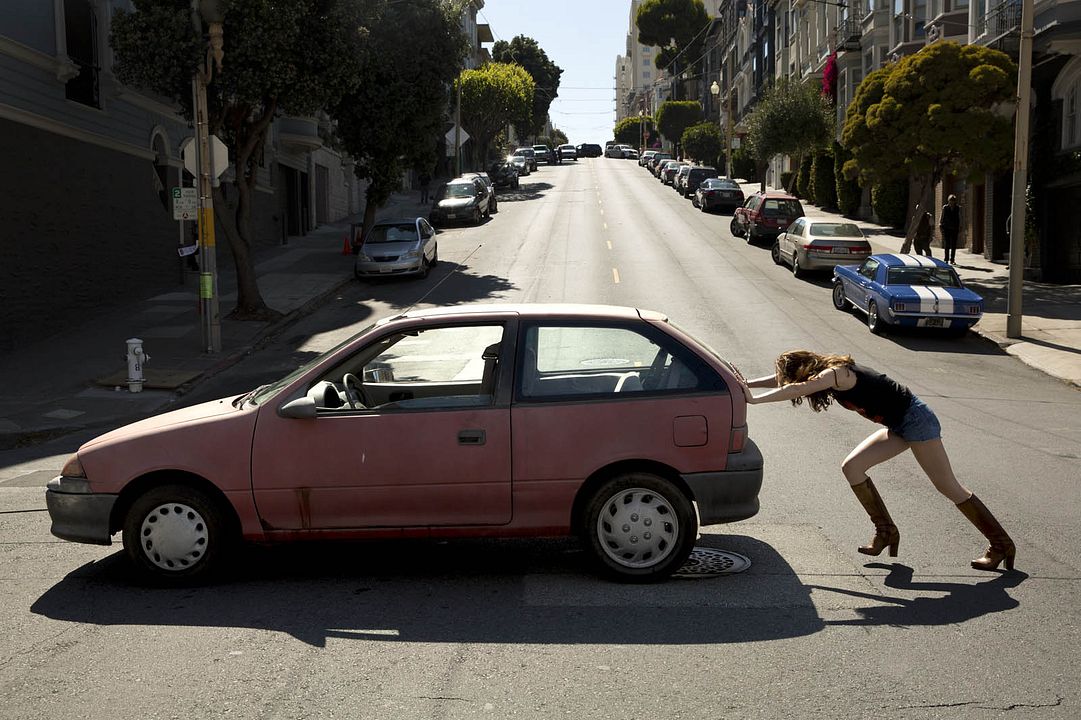 Girlboss : Foto Britt Robertson