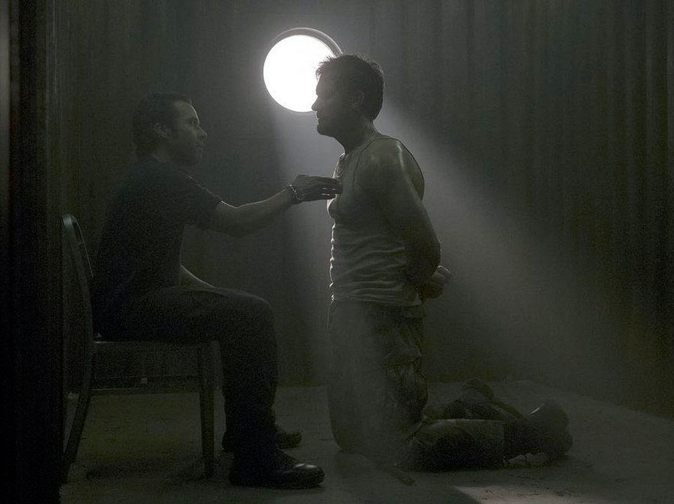 Taken (2017) : Foto Clive Standen