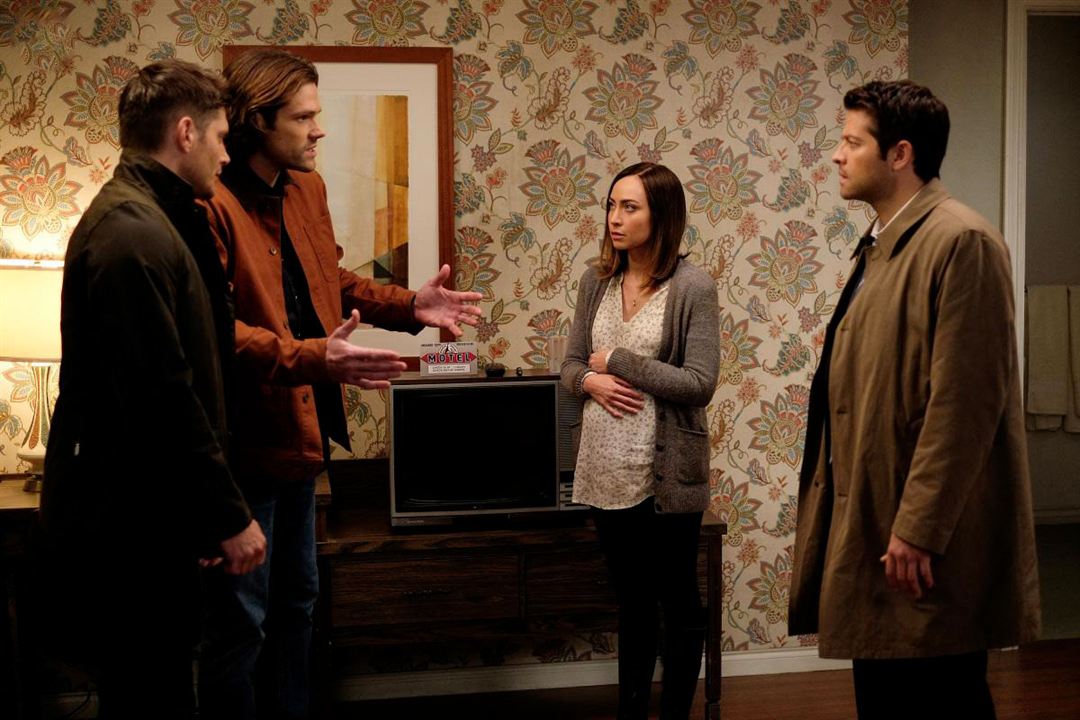 Sobrenatural : Foto Misha Collins, Jensen Ackles, Courtney Ford, Jared Padalecki