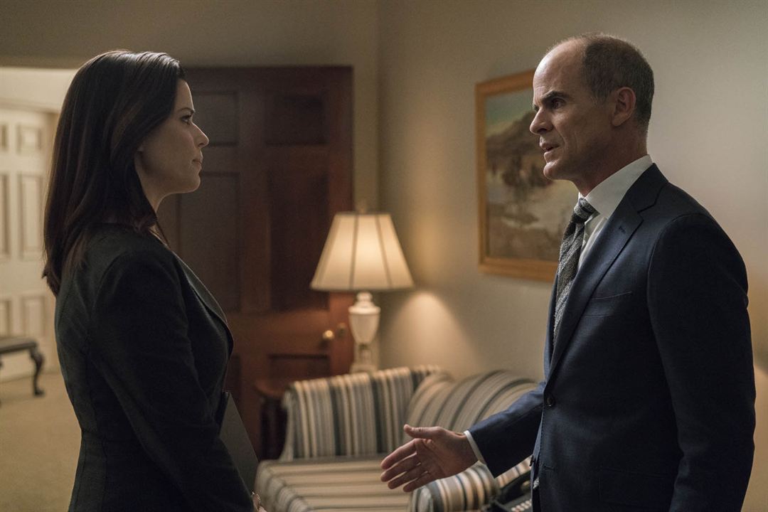 House of Cards : Foto Michael Kelly, Neve Campbell