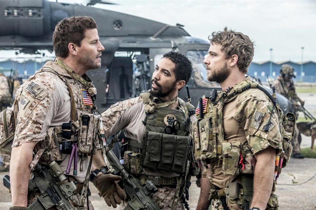 SEAL Team : Foto Neil Brown Jr., David Boreanaz, Max Thieriot