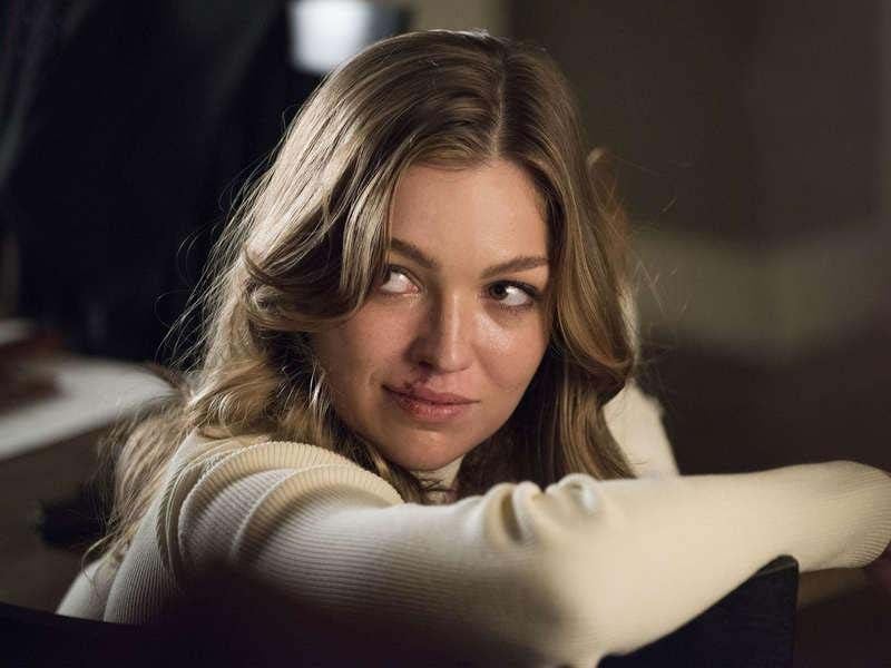 Ray Donovan : Foto Lili Simmons