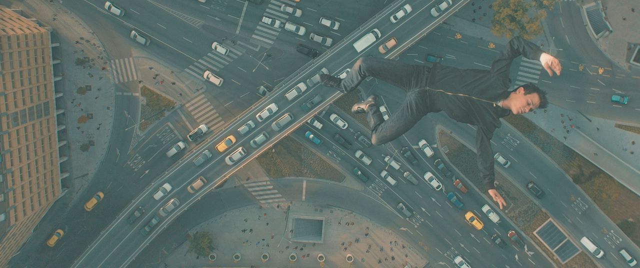 Jupiter's Moon : Foto Zsombor Jéger