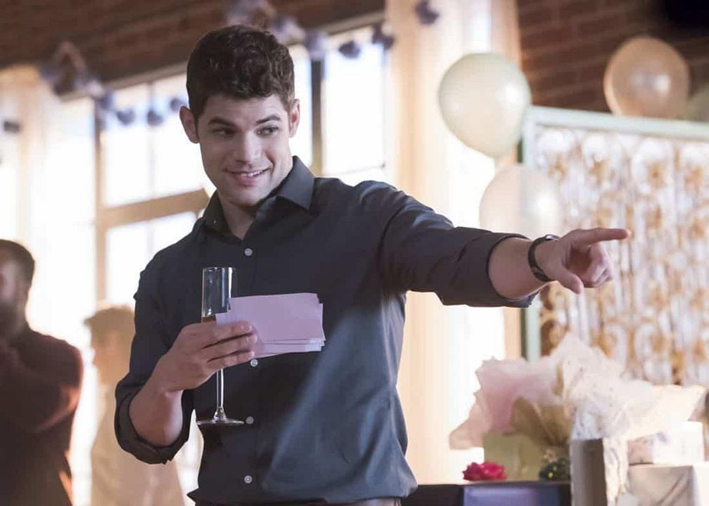 Supergirl : Cartel Jeremy Jordan (II)