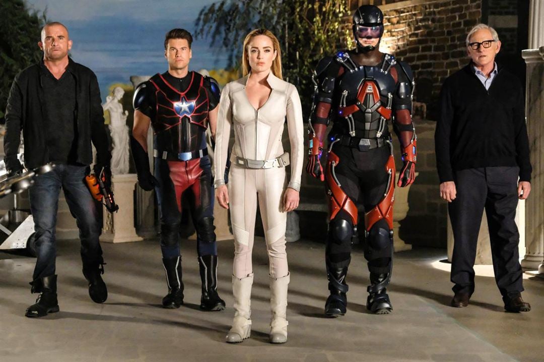 DC's Legends of Tomorrow : Foto Caity Lotz, Dominic Purcell, Brandon Routh, Nick Zano