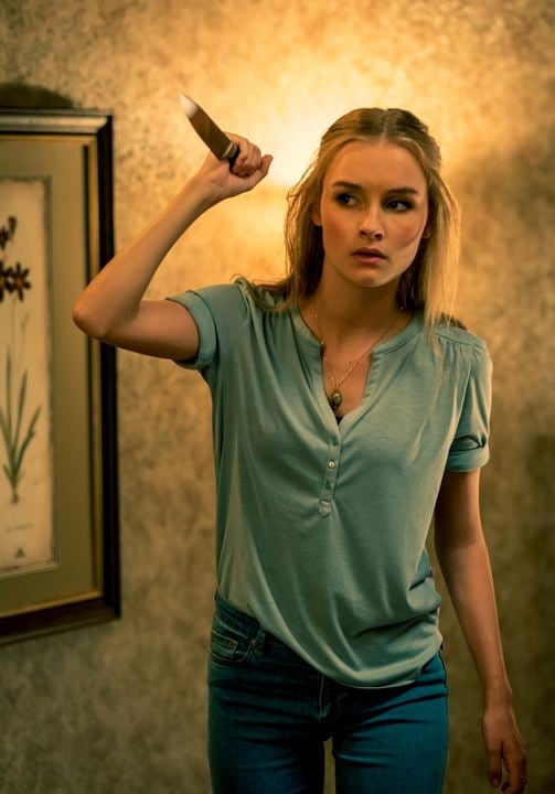 Cuidado con los extraños : Foto Olivia DeJonge