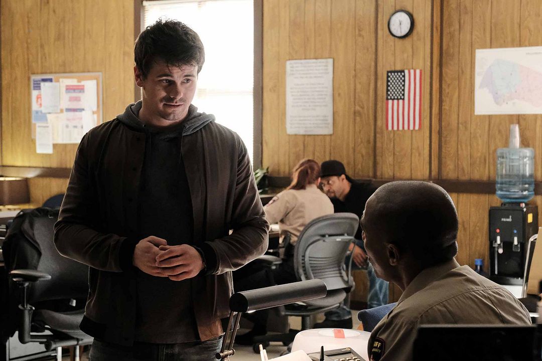 Kevin (Probably) Saves the World : Foto Jason Ritter