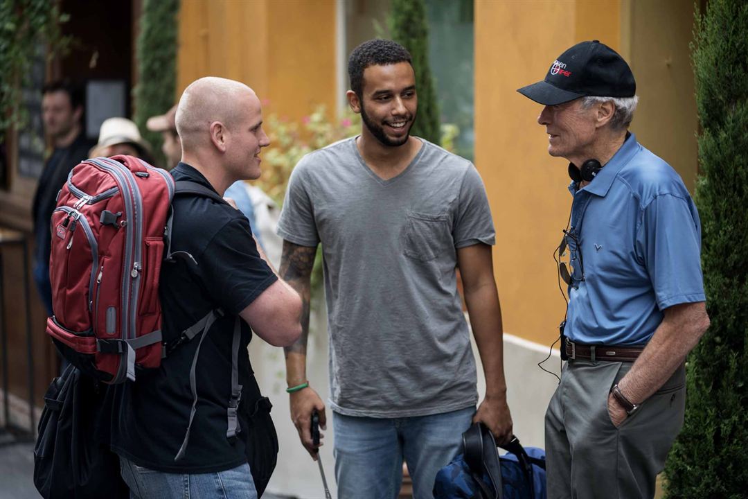 15.17 Tren a París : Foto Clint Eastwood, Spencer Stone, Anthony Sadler