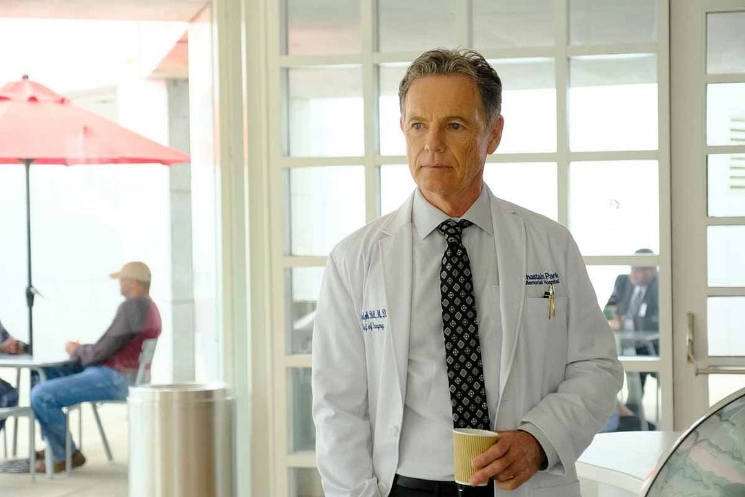 The Resident : Foto Bruce Greenwood