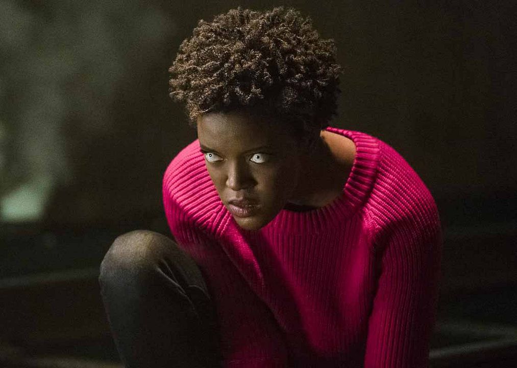 Supergirl : Foto Krys Marshall