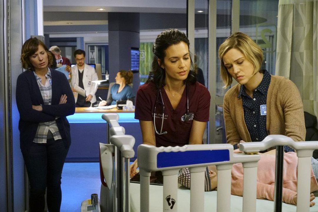 Chicago Med : Foto Torrey DeVitto