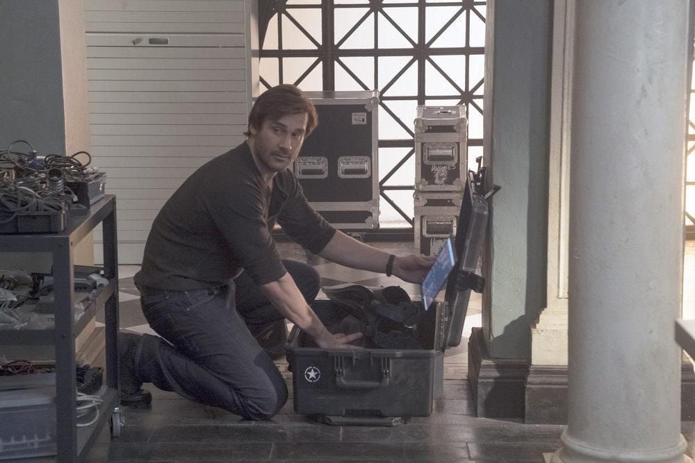 Taken (2017) : Foto Clive Standen