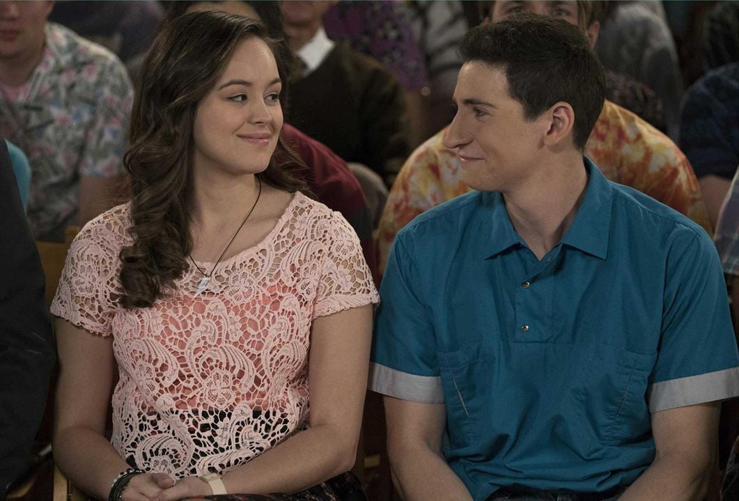 Los Goldberg : Foto Sam Lerner, Hayley Orrantia