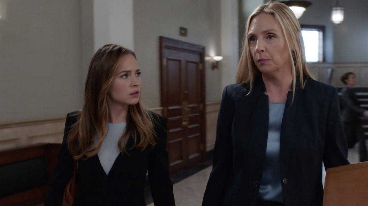 For the People (2018) : Foto Britt Robertson, Hope Davis