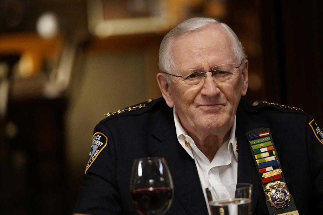 Blue Bloods (Familia de policías) : Foto Len Cariou