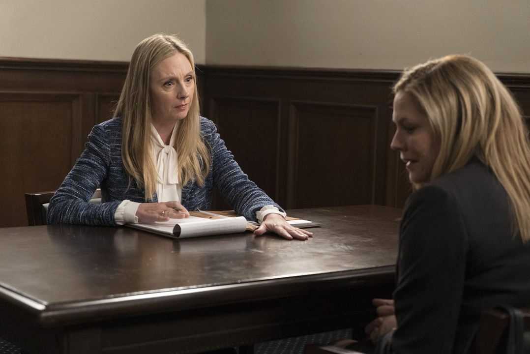 For the People (2018) : Foto Hope Davis, Mary McCormack