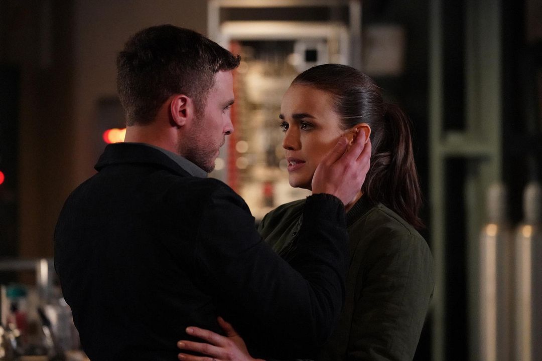 Marvel's Agents of S.H.I.E.L.D. : Foto Iain De Caestecker, Elizabeth Henstridge