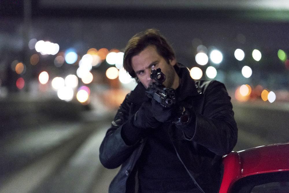 Taken (2017) : Foto Clive Standen