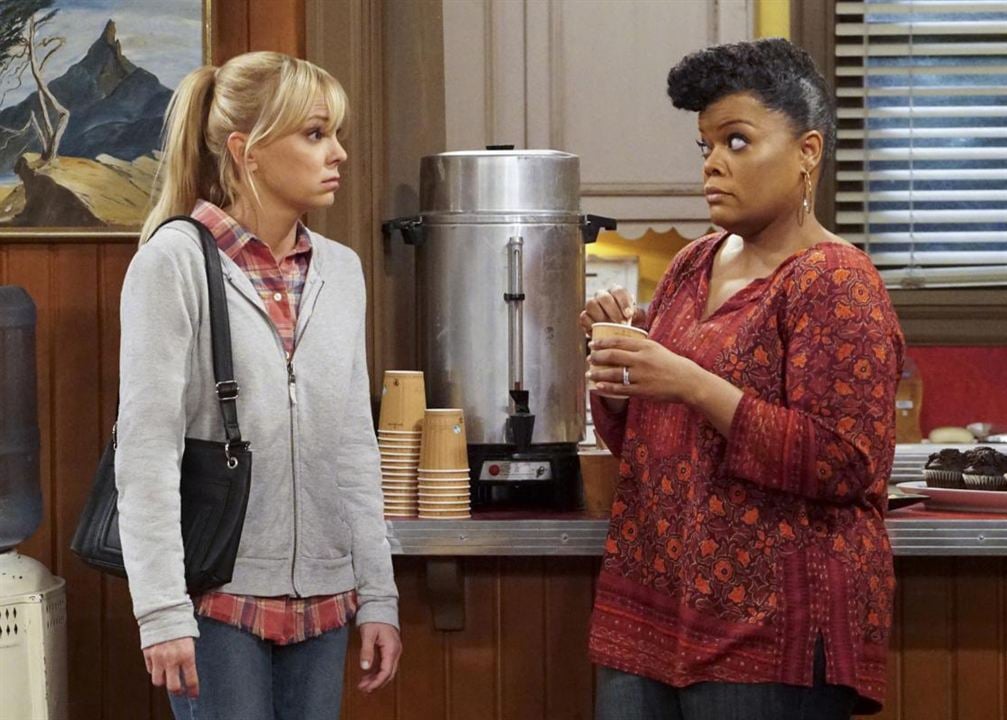 Mom : Foto Yvette Nicole Brown, Anna Faris