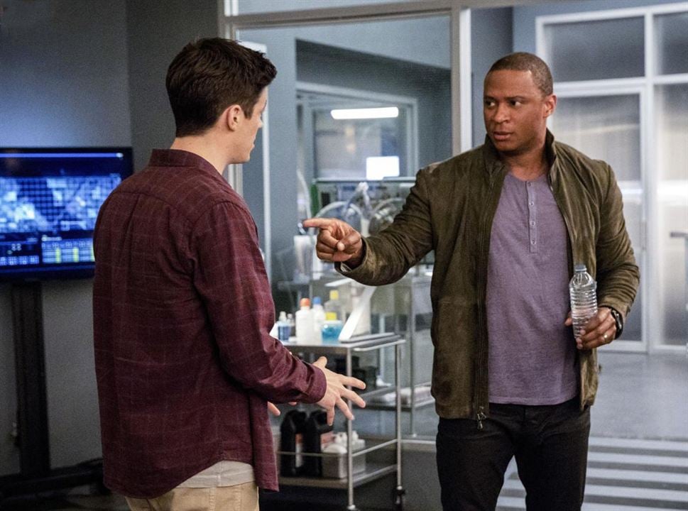 The Flash : Foto David Ramsey, Grant Gustin