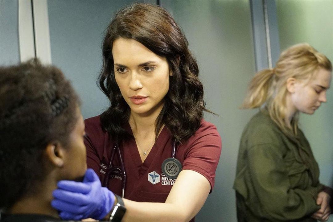 Chicago Med : Foto Torrey DeVitto