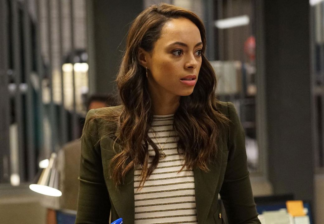 Ghosted : Foto Amber Stevens