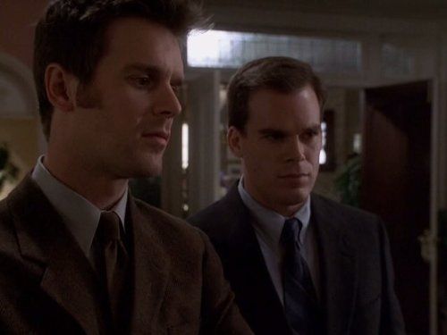 A dos metros bajo tierra : Foto