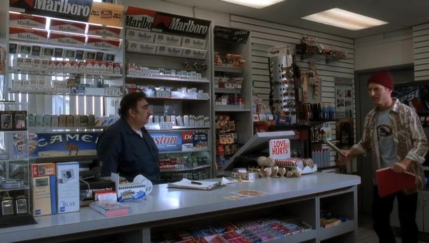 A dos metros bajo tierra : Foto