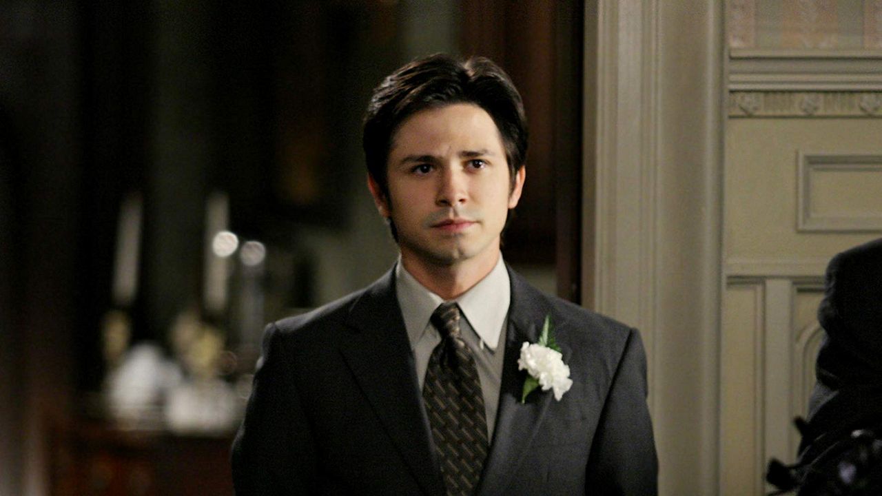 A dos metros bajo tierra : Foto