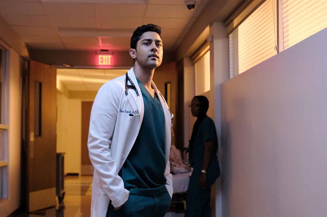 The Resident : Foto Manish Dayal