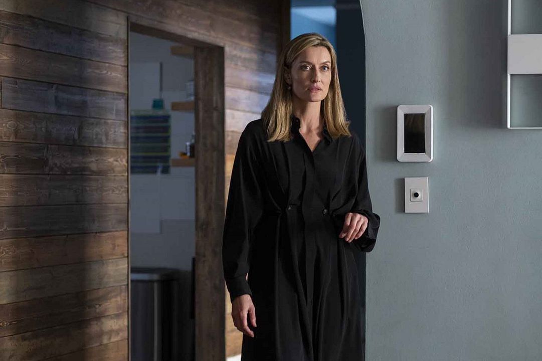 The First : Foto Natascha McElhone